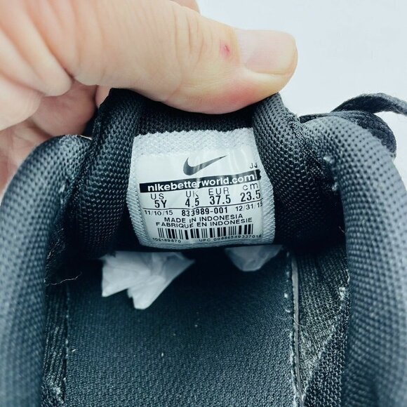 Nike Unisex Kids Low-Top Lace Up Running Sneakers Shoes Size 5Y - Picture 8 of 8